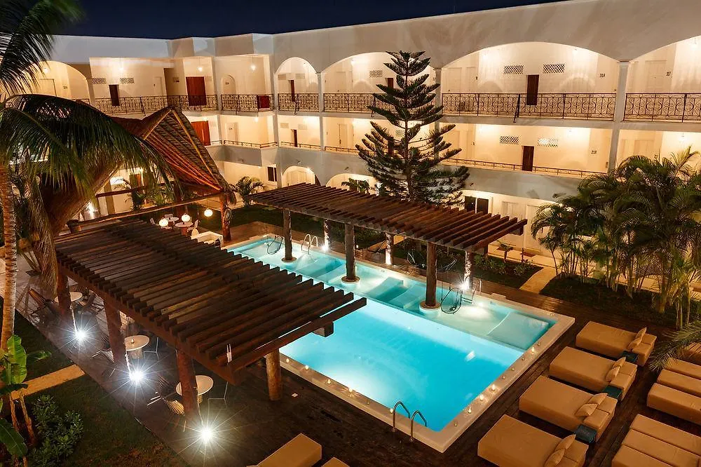 Hm Playa Del Carmen Hotel Mexico