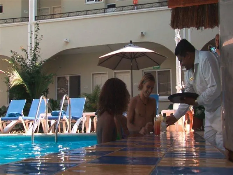 Hm Playa Del Carmen Hotel
