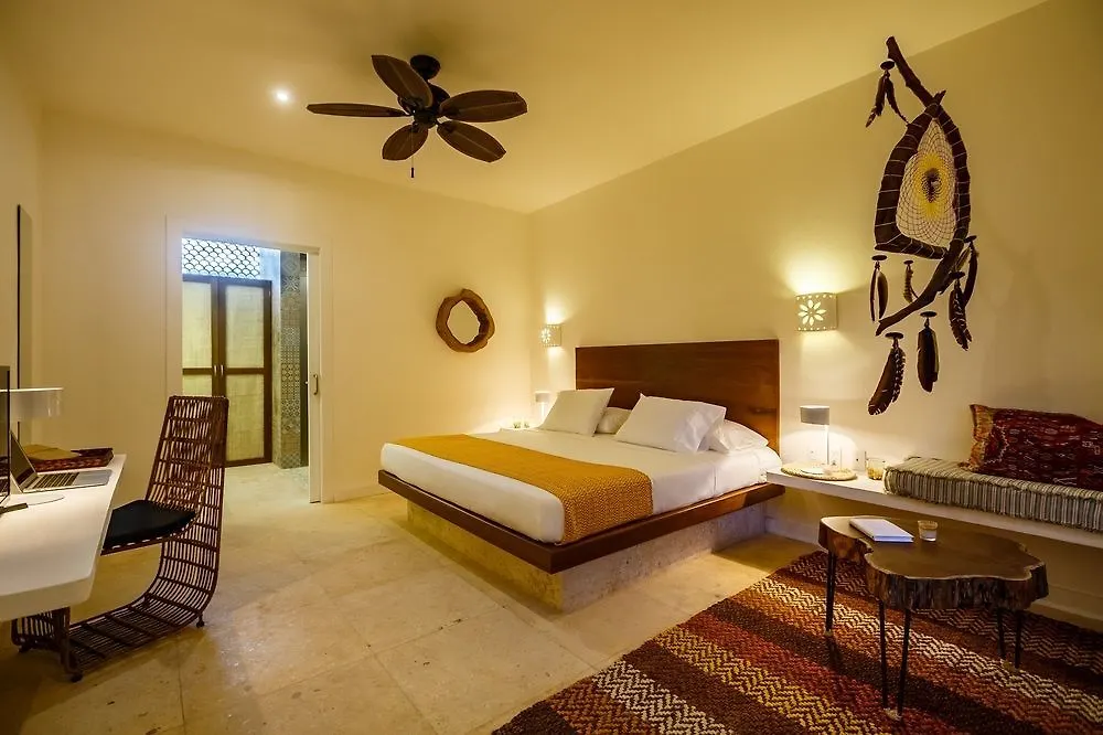 Hm Playa Del Carmen Hotel 4*,